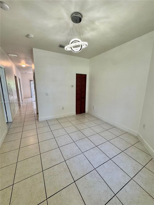 apt-3-13705 Ne 20th Pl, North Miami Beach, FL, 33181-1662 | Card Image