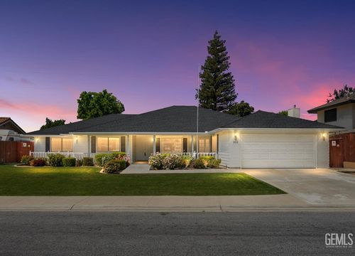 3512 Lancer Drive, Bakersfield, CA, 93306 | Card Image