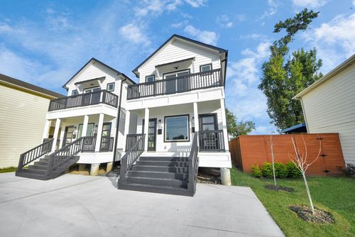 b-611 E 39th St, Houston, TX, 77022-4719 | Card Image