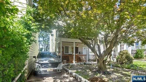 58 Henderson St, Paterson, NJ, 07501-2658 | Card Image
