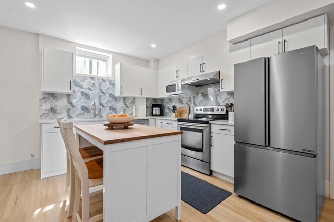 22178 124 Ave, House other with 8 bedrooms, 5 bathrooms and 10 parking in Maple Ridge BC | Image 12
