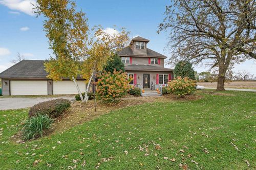 1045 York Center Road, York, WI, 53559 | Card Image