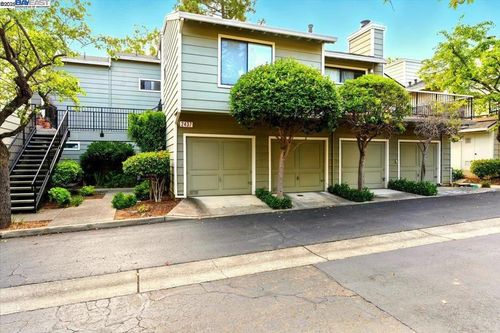 apt-4-2437 Sebastopol Ln, Hayward, CA, 94542-1671 | Card Image