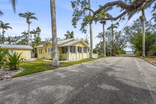 403 29th St Nw, Bradenton, FL, 34205-3412 | Card Image
