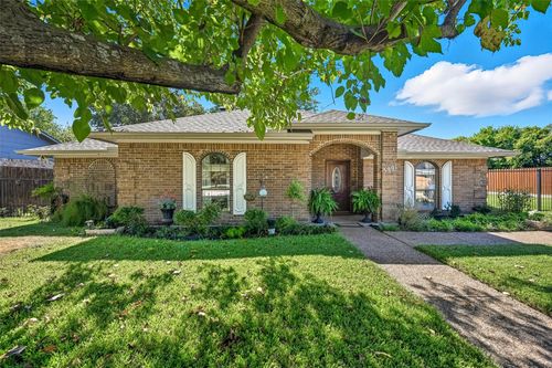 3901 Lynnwood Dr, Rowlett, TX, 75088-6904 | Card Image