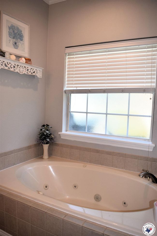 2905 Landon Ln, House other with 4 bedrooms, 2 bathrooms and null parking in Texarkana TX | Image 13