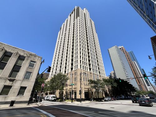 1209-1250 S Michigan Ave, Chicago, IL, 60605-3270 | Card Image