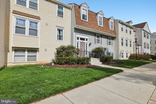 13-02-13 Pickering Ct, GERMANTOWN, MD, 20874-3875 | Card Image