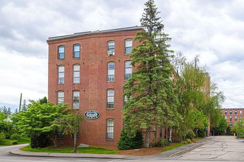 apt-310-156 Front St, Exeter, NH, 03833-2337 | Card Image