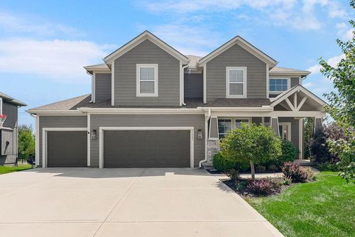 21803 W 46th St, Shawnee, KS, 66226-2502 | Card Image
