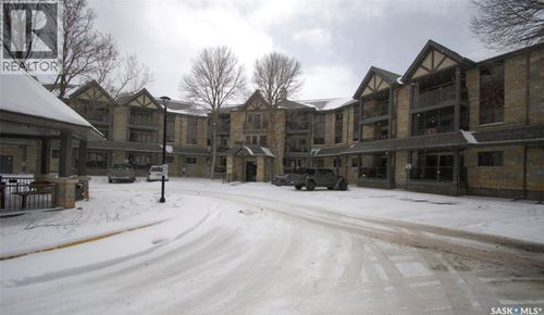 303-2550 25th Ave, Regina, SK, S4S4E6 | Card Image