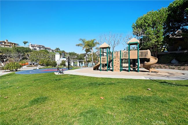 49 Poppy Hills Rd, House other with 6 bedrooms, 7 bathrooms and 3 parking in Laguna Niguel CA | Image 65