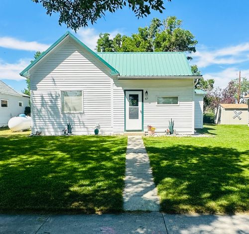 51 3rd Ave S, Stanford, MT, 59479-9501 | Card Image