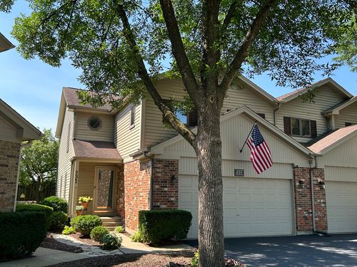 237 Carlisle Ave, Westmont, IL, 60559-8611 | Card Image