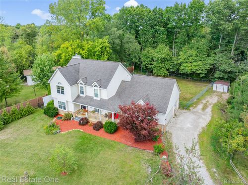 4445 Old Warner Ct, Milford, MI, 48380-2794 | Card Image