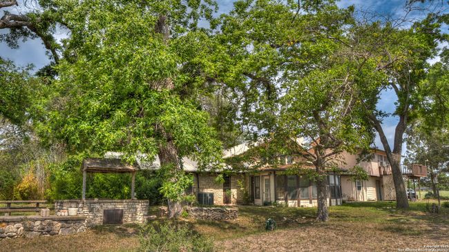 6671 Ranch Road 1120, Home with 4 bedrooms, 3 bathrooms and null parking in Rio Frio TX | Image 15