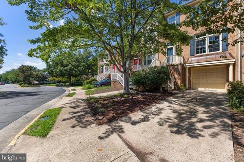 5142 Woodford Dr, CENTREVILLE, VA, 20120-1380 | Card Image