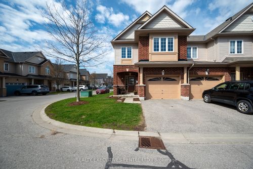 89 Lander Crescent, Clarington, ON, L1C0L5 | Card Image