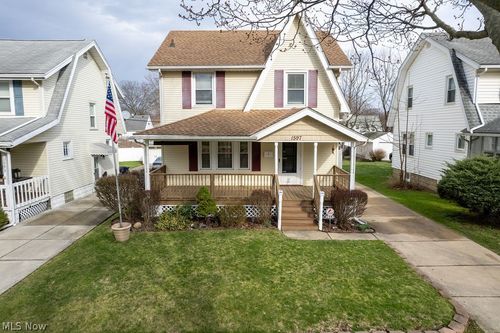 1597 Glenmount Ave, Akron, OH, 44301-2613 | Card Image