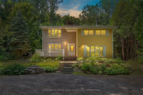 68 Old River Rd, Mallorytown, ON, K0E1R0 | Card Image