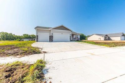 9180 Bullfrog Drive, House other with 5 bedrooms, 3 bathrooms and null parking in Manhattan KS | Image 2