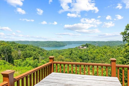 7378 Lillydale Rd, Byrdstown, TN, 38549-4798 | Card Image