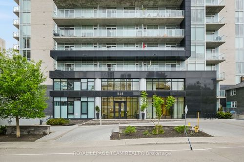 909-255 Bay Street E, Ottawa Centre, ON, K1R0C5 | Card Image