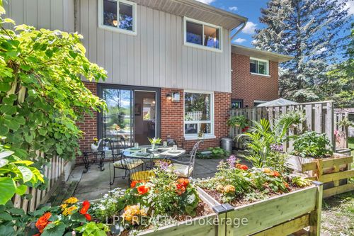 70-49 Rhonda Rd, Guelph, ON, N1H7A4 | Card Image