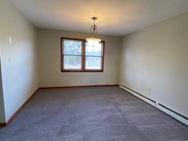 UNIT-4 - 439 N River Rd, Condo with 3 bedrooms, 2 bathrooms and null parking in Milford NH | Image 5