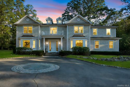 1 Norgate Rd, Glen Head, NY, 11545-2607 | Card Image