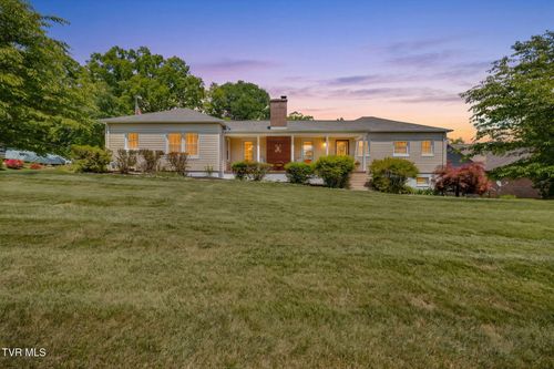 3557 Crest Rd, Kingsport, TN, 37664-4011 | Card Image