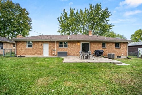 775 E State Street, South Elgin, IL, 60177 | Card Image