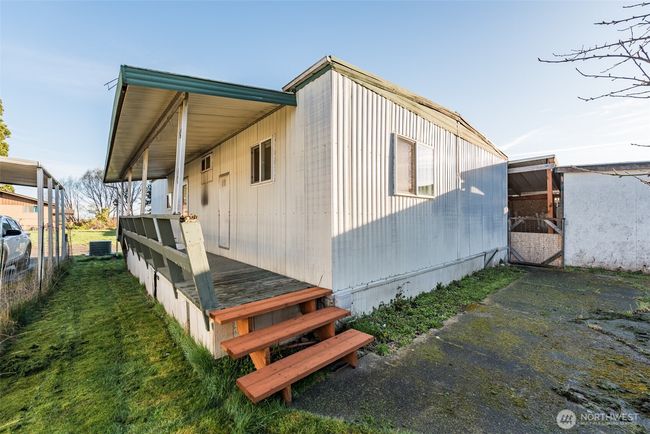 back porch | Image 28