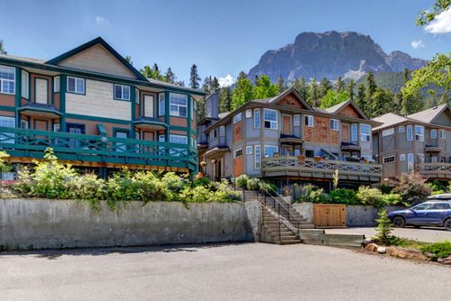 3-823 Wilson Way, Canmore, AB, T1W2Y8 | Card Image
