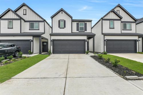 3028 Crown Gate Dr, Houston, TX, 77047-2106 | Card Image