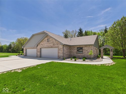 2327 Mimosa Ln, Anderson, IN, 46011-9782 | Card Image
