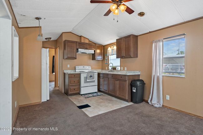9580 Gray Fox Dr, House other with 2 bedrooms, 1 bathrooms and null parking in WEEKI WACHEE FL | Image 10