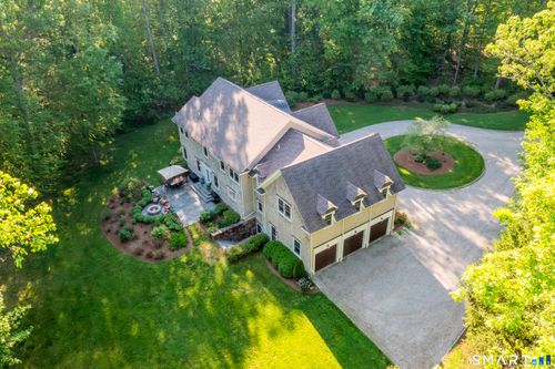 32 Lobdell Ln, Easton, CT, 06612-1415 | Card Image