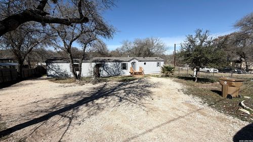 23035 Opportunity Dr, Elmendorf, TX, 78112-6182 | Card Image
