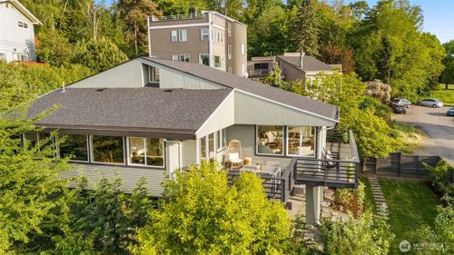 3820 45th Ave S, Seattle, WA, 98118-1205 | Card Image
