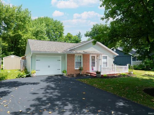 110 Meadow Dr, La Fontaine, IN, 46940-9767 | Card Image