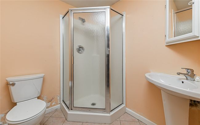 116 Parkfel Ave, House other with 2 bedrooms, 2 bathrooms and 2 parking in Mccandless PA | Image 15