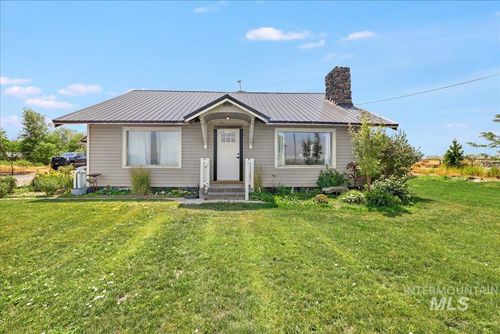 20037 Highway 30, Buhl, ID, 83316-5552 | Card Image