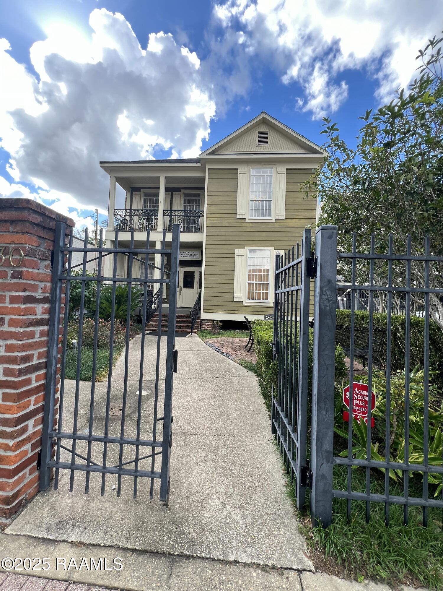 730 Jefferson St, Lafayette, LA 70501-6910
