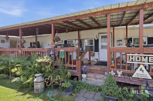 535 5th Ave W, Gooding, ID, 83330-1208 | Card Image