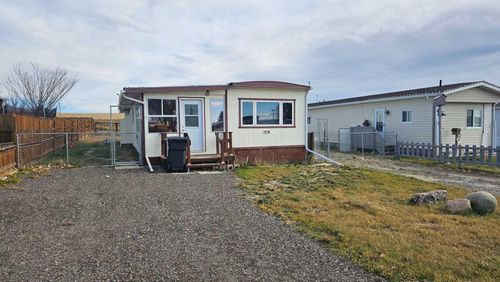 936 Main St Nw, Milk River, AB, T0K1M0 | Card Image