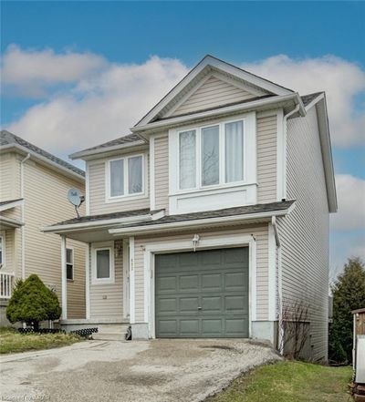 652 Royal Fern St, House other with 4 bedrooms, 1 bathrooms and 2 parking in Waterloo ON | Image 3