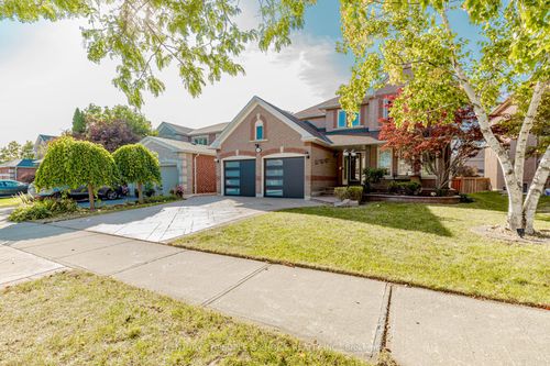 897 Bancroft Dr, Mississauga, ON, L5V1X7 | Card Image