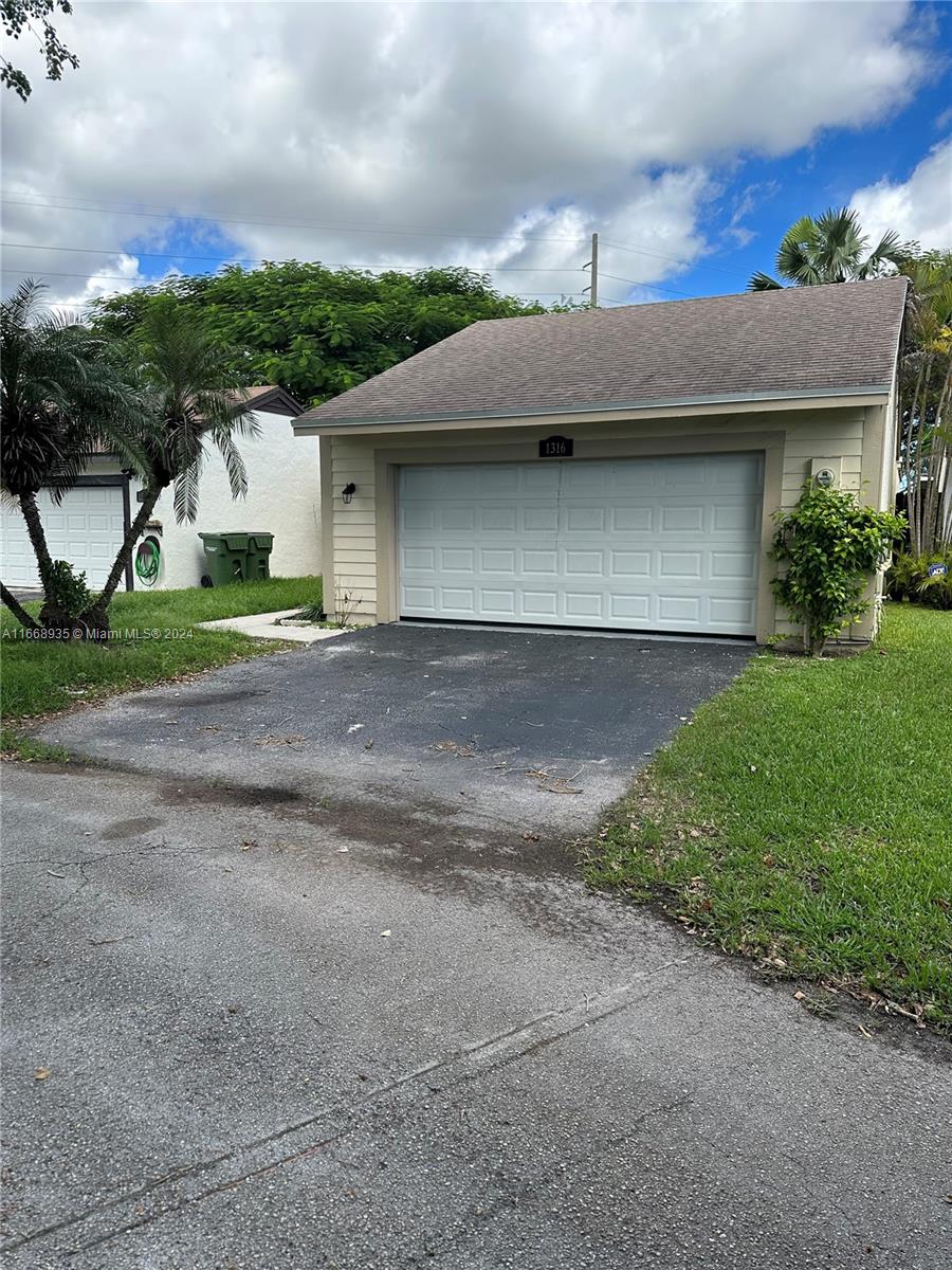 Quetzal Ct, Homestead, FL 33035