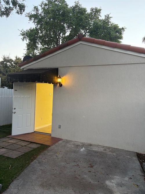 2-54 Sw 62nd Ct, Miami, FL, 33144-3108 | Card Image